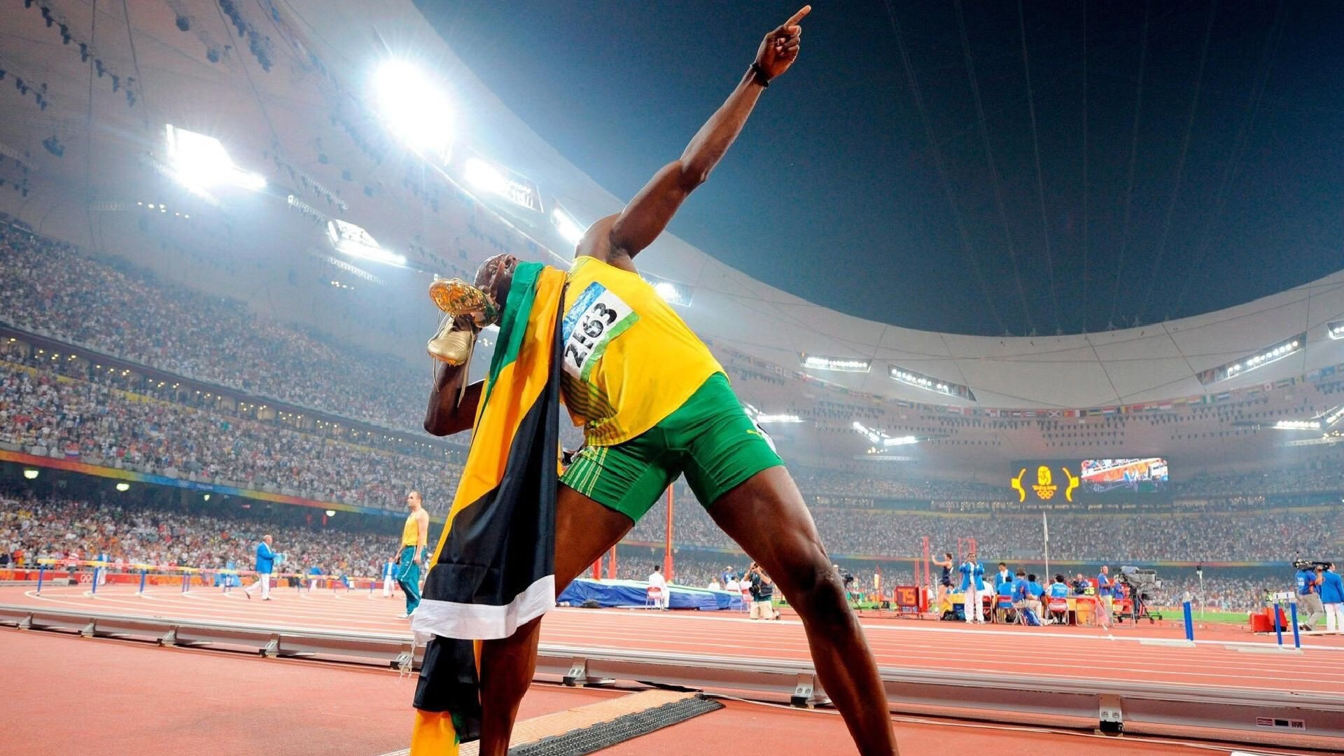 大型户外徒步节,跨越山川迎接新挑战,户外徒步主题